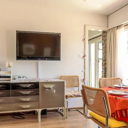 Olympic F8 By Interhome *